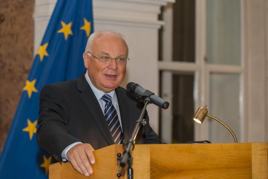 Franz Schausberger; Foto Neumayer Franz Schausberger; Foto Neumayr