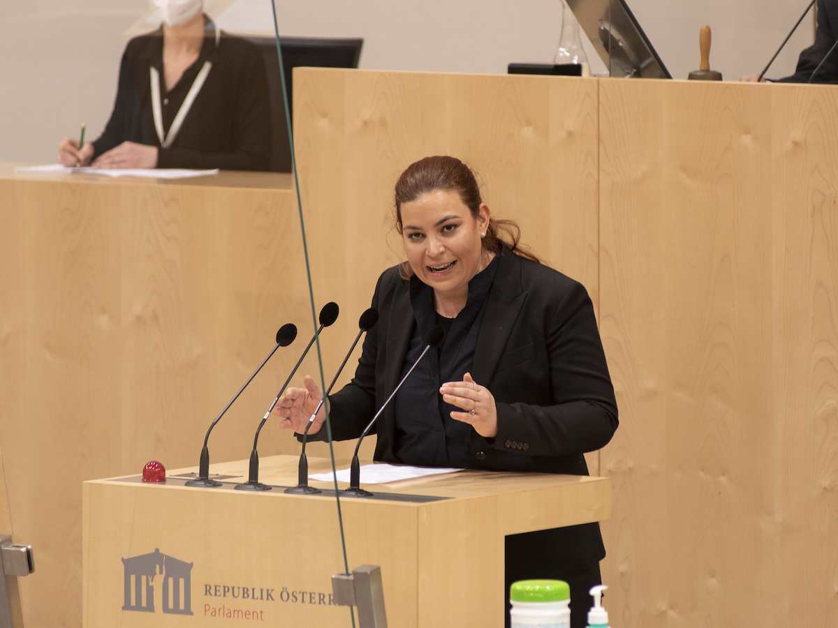 Urteil bringt Tomaselli in Bedrängnis Zur Sache