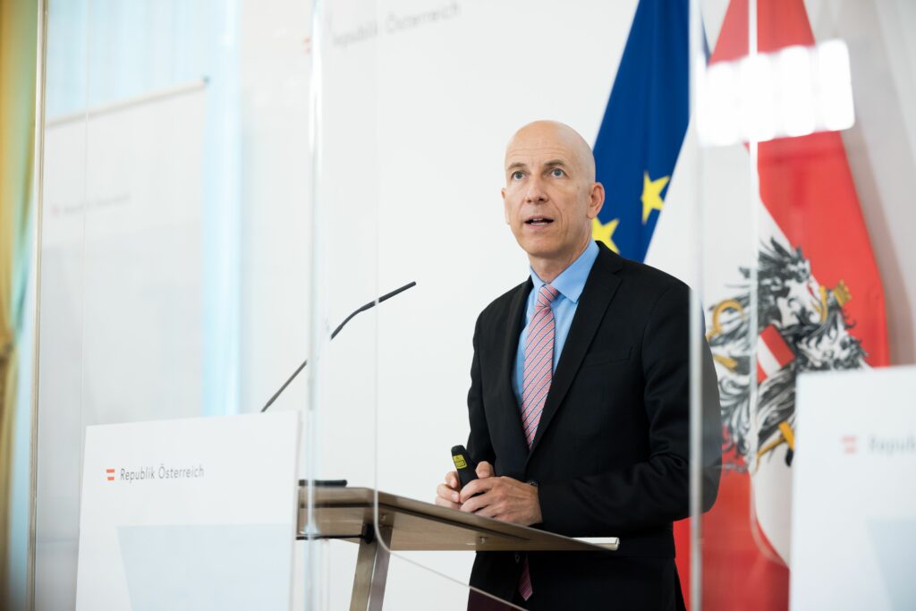 Arbeitsminister Martin Kocher: Entwicklung verläuft besser als erwartet; BKA/Christopher Dunker Arbeitsminister Martin Kocher: Entwicklung verläuft besser als erwartet; BKA/Christopher Dunker