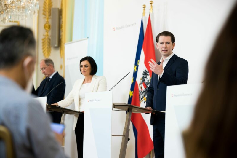 Bundeskanzler Kurz bei der Vorstellung, wie Österreich weiter öffnet. Foto: BKA/ Christoph Dunker