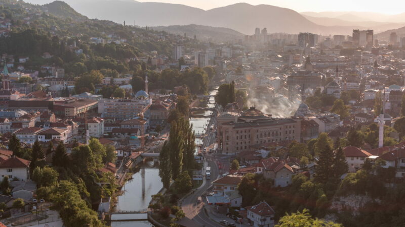 Historische Altstadt von Sarajevo - Foto: iStock/Kyrylo Neiezhmakov
