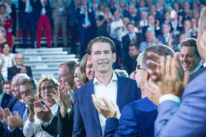 Applaus für Parteiobmann Kurz und für Gewinne bei allen Wahlen der vergangenen vier Jahre. Foto: Schneider