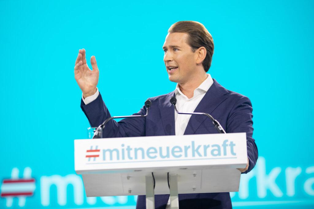 Sebastian Kurz bei seiner Rede am Bundesparteitag der Volkspartei. Foto: Glaser Sebastian Kurz bei seiner Rede am Bundesparteitag der Volkspartei. Foto: Glaser