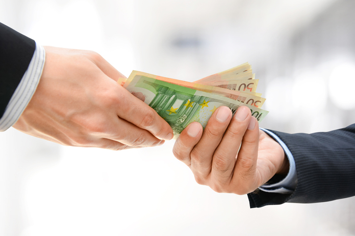 Die ÖVP fordert die Grünen auf, die „dubiosen Spenden von Milliardären und Immobilien-Unternehmern offenzulegen“. - Foto: iStock/Atstock Productions Die ÖVP fordert die Grünen auf, die „dubiosen Spenden von Milliardären und Immobilien-Unternehmern offenzulegen“. - Foto: iStock/Atstock Productions