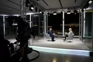 ORF-Sommergespräch am 23. August 2021: FPÖ-Obmann Herbert Kickl bei Lou Lorenz-Dittlbacher; Foto: ORF/Roman Zach-Kiesling