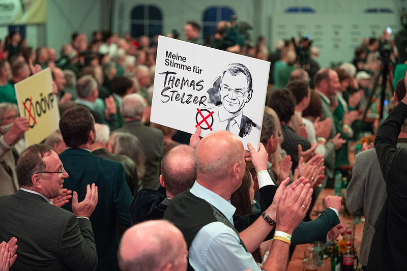 Unterstützer für Thomas Stelzer - Foto: OÖVP