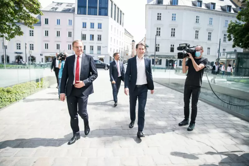 Bundeskanzler Sebastian Kurz unterstützt LH Thomas Stelzer & die VP-Oberösterreich. - Foto: Land OÖ I Max Mayrhofer