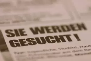 Die Arbeitslosigkeit ist unter dem Vorkrisen-Niveau, die Unternehmen suchen Mitarbeiterinnen und Mitarbeiter. Foto: pixelio / Markus Hein