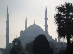 Initiative Österreichs: Engagement für Werte, Maßnahmen gegen politischen Islam. (Bild: Sultan Ahmed-Moschee, Instanbul; Foto: pixelio/Brüggemann)