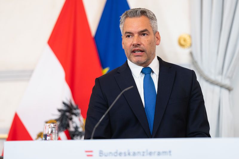 Innenminister Karl Nehammer zieht Bilanz des Demo-Samstags. - Foto: BKA/Florian Schrötter