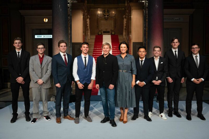 Bundesministerin Köstinger bei der Ehrung zum "Zivildiener des Jahres" 2020. Foto: BMLRT/ Paul Gruber Bundesministerin Köstinger bei der Ehrung zum "Zivildiener des Jahres" 2020. Foto: BMLRT/ Paul Gruber