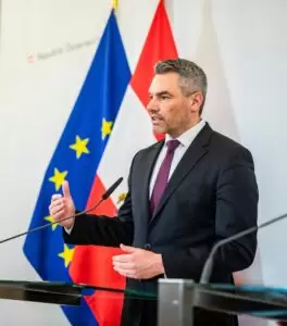 Karl Nehammer wird neuer Parteiobmann der Volkspartei und der nächste österreichische Bundeskanzler. Foto: BKA/ Arno Melicharek