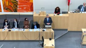 Bundeskanzler Karl Nehammer gibt im Parlament seine Regierungserklärung ab. Foto: Michael Tögel