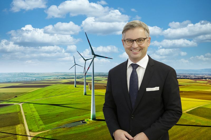 Finanzminister Magnus Brunner: Weichenstellung für Investitionen in Nachhaltigkeit. Foto: BKA / Andy Wenzel / iStock ljubaphoto