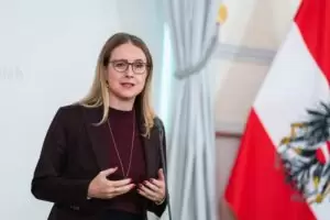 Starker Wirtschaftsstandort: Die Austrian Business Agency erzielte 2021 trotz Pandemie mit 364 Betriebsansiedlungen und -erweiterungen das bisher zweitbeste Ergebnis. Foto: BKA / Florian Schrötter