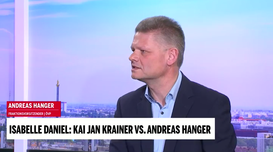 Andreas Hanger im Gespräch bei oe24. Screenshot: oe24