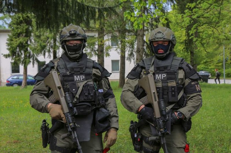 Die Truppe erhält weitere neue Kampfhelme - im Bild Soldaten der MIlitärpolizei. Foto: BMLV