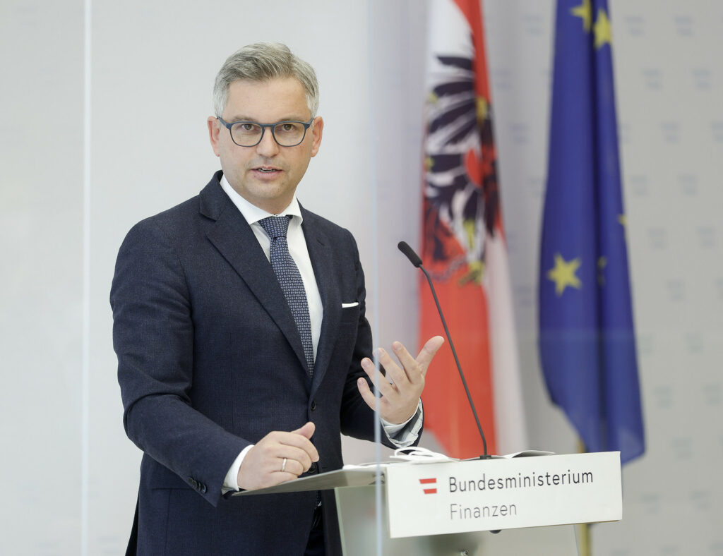 Finanzminister Magnus Brunner: In der Entlastung der Bürger ist Österreich bei Umfang und Tempo europaweit führend. Foto: BMF