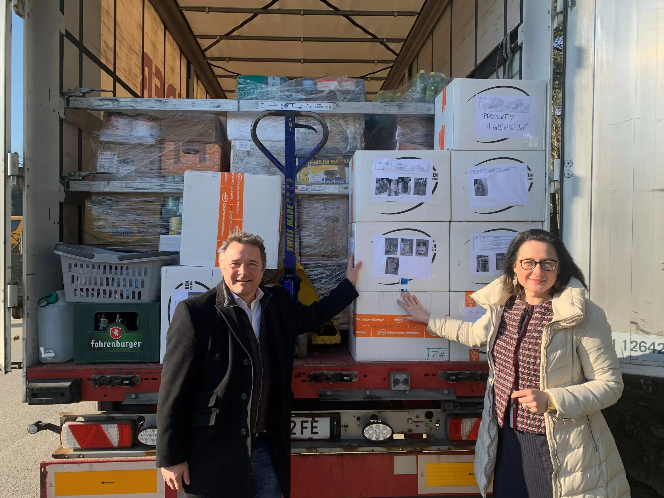 Die ÖVP-Abgeordneten Gudrun Kugler und Norbert Sieber brachten 22 Tonnen Hilfsgüter in über Polen in die Ukraine. Foto: instagram.com/Gudrun Kugler