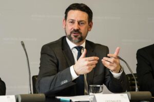 Die Beschaffung ist notwendig und erfolgt korrekt, die Vorwürfe der Grünen sind haltlos, sagt Abg. Friedrich Ofenauer. Foto: Thomas Jantzen