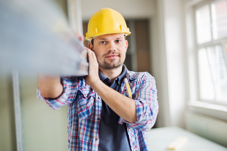 Der Arbeitsmarkt erholt sich weiter gut. So niedrig waren die Arbeitslosenzahlen zuletzt im Jahr 2008. Foto: istock / TommL Der Arbeitsmarkt erholt sich weiter gut. So niedrig waren die Arbeitslosenzahlen zuletzt im Jahr 2008. Foto: istock / TommL