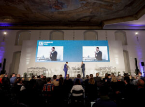 Der neue Staatsekretär für Digitalisierung und Breitbandausbau, Florian Tursky, sprach am IKT Konvent in der Aula der Wissenschaften über seine Ziele und die Herausforderungen seines Amtes. Foto: Andy Wenzel