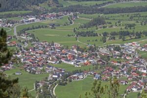 Für weitere Investitionen in Kinderbetreuung, Pflege, Digitalisierung oder Ökologisierung erhalten die Länder und Gemeinden vom Bund 500 Mio. Euro. Foto: istock / Tinieder