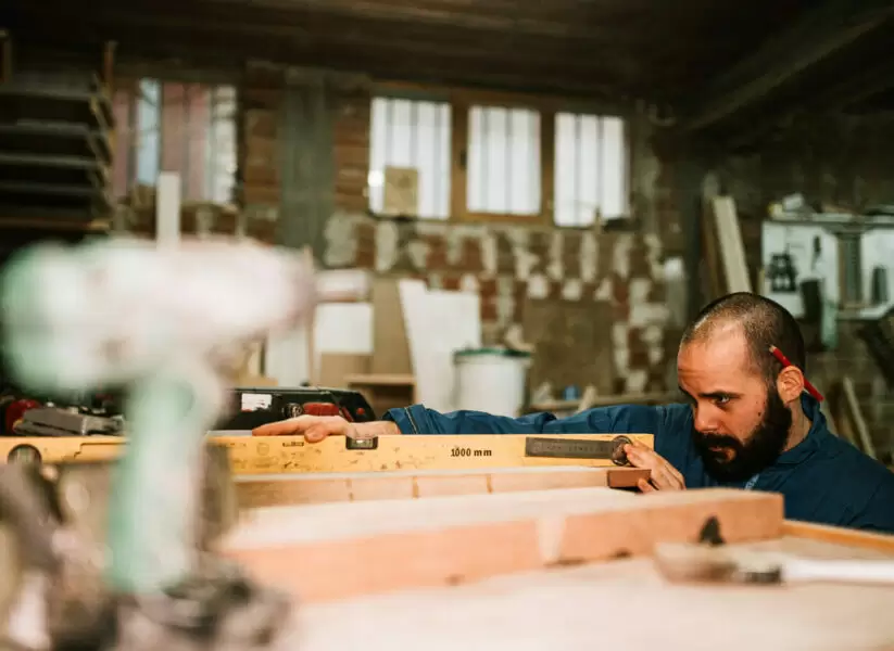 Trotz Ukraine-Krieg und Teuerung möchten viele Jungunternehmer investieren und weitere Mitarbeiter beschäftigen. Foto: istock / cream_ph