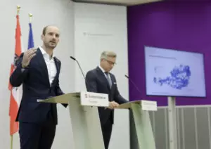 Fast 1 Milliarde € werden noch heuer in die Handgenommen um den Breitbandausbau voranzutreiben. Das haben Staatssekretär Florian Tursky und Finanzminister Magnus Brunner am Montag bekannt gegeben. Foto: BKA / Andy Wenzel
