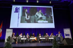 Katarina Mathernova (oben), Leiterin der Ukraine-Hilfe in der Europäischen Kommission: Die Menschen in der Ukraine sind traumatisiert. Foto: Pressefoto Neumayr