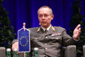 Rudolf Striedinger, Chef des Generalstabs: Ein Wettlauf mit der Zeit. Foto: Pressefoto Neumayr