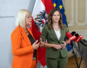 Zivil- und Grundwehrdiener können sich nun über eine Erhöhung der Grundvergütung freuen. Foto: BKA/Melicharek