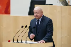 Für bessere Regeln im Korruptionsstrafrecht, gegen Vorverurteilungen: ÖVP-Generalsekretär Abg. Christian Stocker. Foto: Parlament/Bubu Dujmic