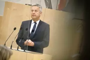 Außenpolitiksprecher Reinhold Lopatka hebt die aktuelle Wichtigkeit einer verlässlichen Außenpolitik hervor. Foto: Parlamentsdirektion / Johannes Zinner