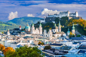Gute Nachrichten für den Tourismus: In punkto Nächtigungen in österreichischen Beherbergungsstätten ist der September 2022 der Zweitbeste seit 1992. Foto: iStock/ emicristea