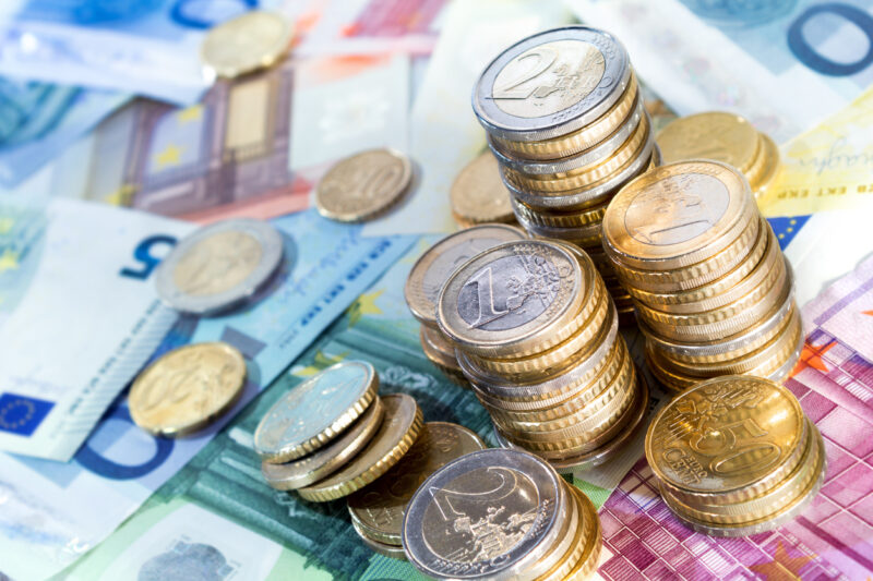 Es geht um viel Geld im November-Plenum des Nationalrats. Das Budget 2023 mit über 100 Milliarden Euro Volumen wird drei Tage lang diskutiert. Foto: istock/OlegGr Es geht um viel Geld im November-Plenum des Nationalrats. Das Budget 2023 mit über 100 Milliarden Euro Volumen wird drei Tage lang diskutiert. Foto: istock/OlegGr