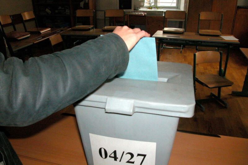 Die Stimmabgabe wird in Zukunft wesentlich erleichtert. Das Wahlrechtsänderungsgesetz 2023 geht nun in Begutachtung. Foto: istock / Elmar Gubisch