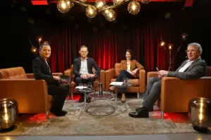 Karoline Edtstadler zu Gast im Club3 bei Gernot Bauer (profil), Petia Mladenova (Kronen-Zeitung) und Martin Gebhart (Kurier). Foto: Kurier/Gerhard Deutsch