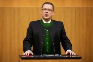 ÖVP-Klubobmann August Wöginger sieht nach dem EU-Gipfel den Außengrenzschutz gestärkt. Foto: Parlamentsdirektion/Thomas Topf