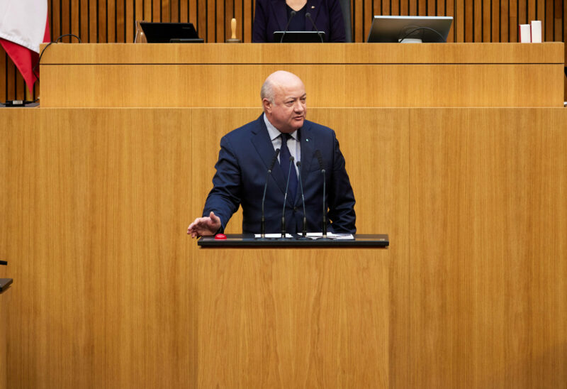 ÖVP-Generalsekretär Christian Stocker sieht seit Bekanntwerden der Vorwürfe die pro-russische Politik der FPÖ in einem neuen Licht. Sind Gelder aus Russland zur FPÖ geflossen? Foto: Parlamentsdirektion/Thomas Topf ÖVP-Generalsekretär Christian Stocker sieht seit Bekanntwerden der Vorwürfe die pro-russische Politik der FPÖ in einem neuen Licht. Sind Gelder aus Russland zur FPÖ geflossen? Foto: Parlamentsdirektion/Thomas Topf