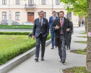 Finanzminister Magnus Brunner und sein slowenischer Ressortkollege Klemen Boštjančič in Laibach. Foto: BMF/ÖB