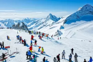 Österreich und der Tourismus. Trotz hoher Akzeptanz in der Bevölkerung will die Politik am Image weiter arbeiten. Foto: istock/mbbirdy
