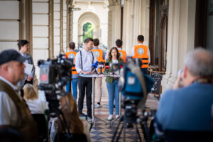 Staatssekretärin Claudia Plakolm und JVP-Generalsekretär Dominik Berger stellen die 6 Forderungen der Jungen ÖVP für mehr Klima- und Umweltschutz vor. Foto: Gsöls