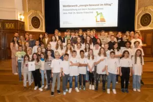 Klimaschutz im Klassenzimmer: An Schulen soll Energie effizient einzusetzen ist das Ziel einer Initiative von Bildungsminister Martin Polaschek. Im ablaufenden Schuljahr wurde erste Projekte ausgezeichnet. Die Initiative soll im Herbst verlängert werden, meint ÖVP-Abg. Gertraud Salzmann. Foto: bmbwf/Martin Luisser
