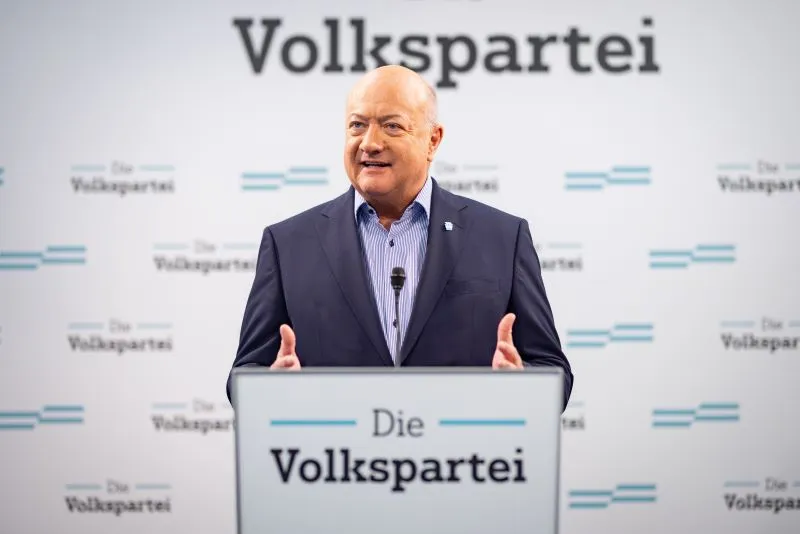 ÖVP-Generalsekretär Christian Stocker: Die Bundesregierung setzt Maßnahmen, doch FPÖ-Obmann Kickl fehlt im Nationalrat, erbringt keine Leistung. Foto: ÖVP