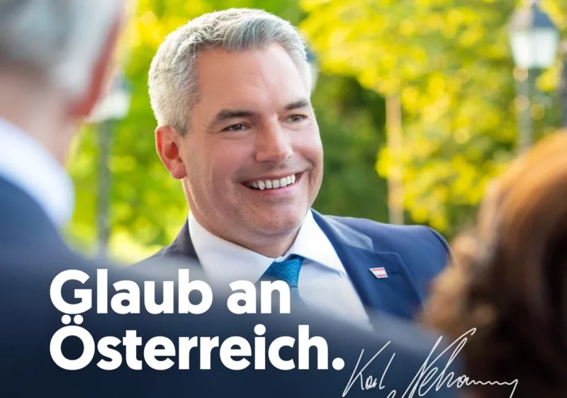 Mit einer Kampagne, die auf den Glauben in Österreich setzt, startet Bundeskanzler Karl Nehammer in die Herbstarbeit der ÖVP. Foto: ÖVP