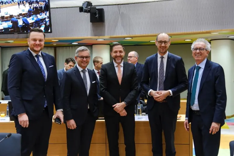 EU-Finanzminister: Marko Primorac (Kroatien), Magnus Brunner, Klemens Bostjancic (Slowenien), Vincent van Peteghem (Belgien), Pierre Gramegna (Direktor ESM)
