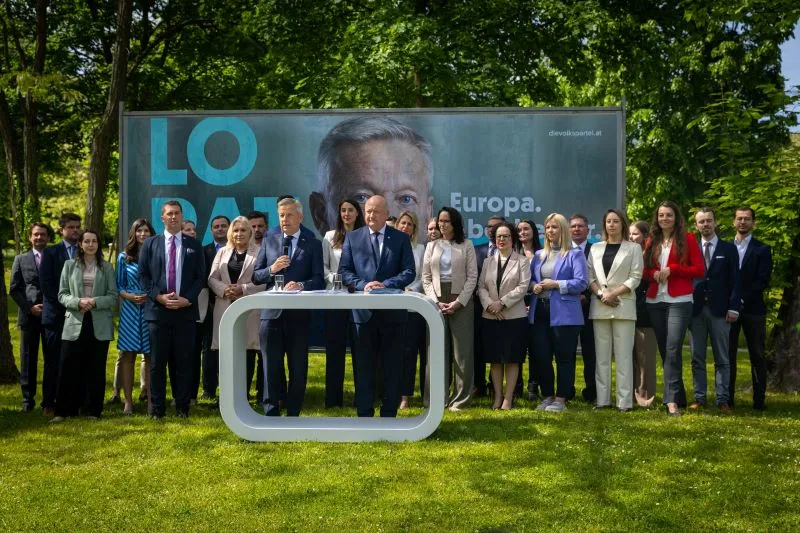 Reinhold Lopatka und Generalsekretär Christian Stocker präsentierten das EU-Wahlprogramm der ÖVP "Europa. Aber besser". Foto: ÖVP