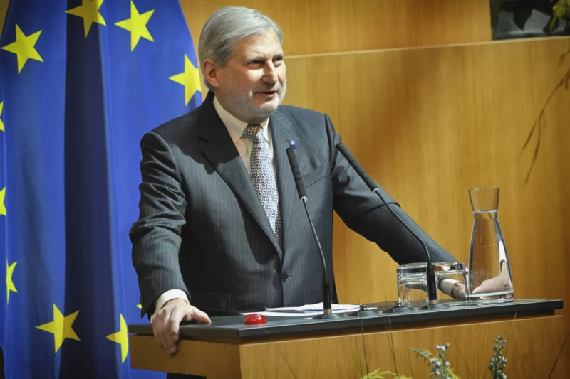 EU-Kommissar Johannes Hahn sieht in Europa eine "Zukunfstversicherung". Foto: Parlamentskorrespondenz/Johannes Zinner