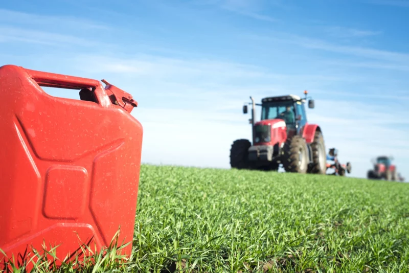 Hohe Energiepreise machen der Landwirtschaft zu schaffen. Der Nationalrat reagiert und beschloss ein Paket zur Senkung des Agrardiesels. Foto: istock/Smederevac